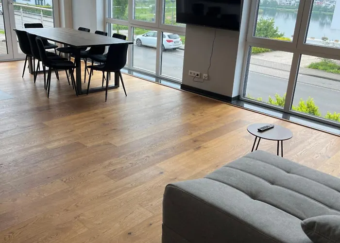 Haus Mit Panoramablick Auf Den Phoenixsee