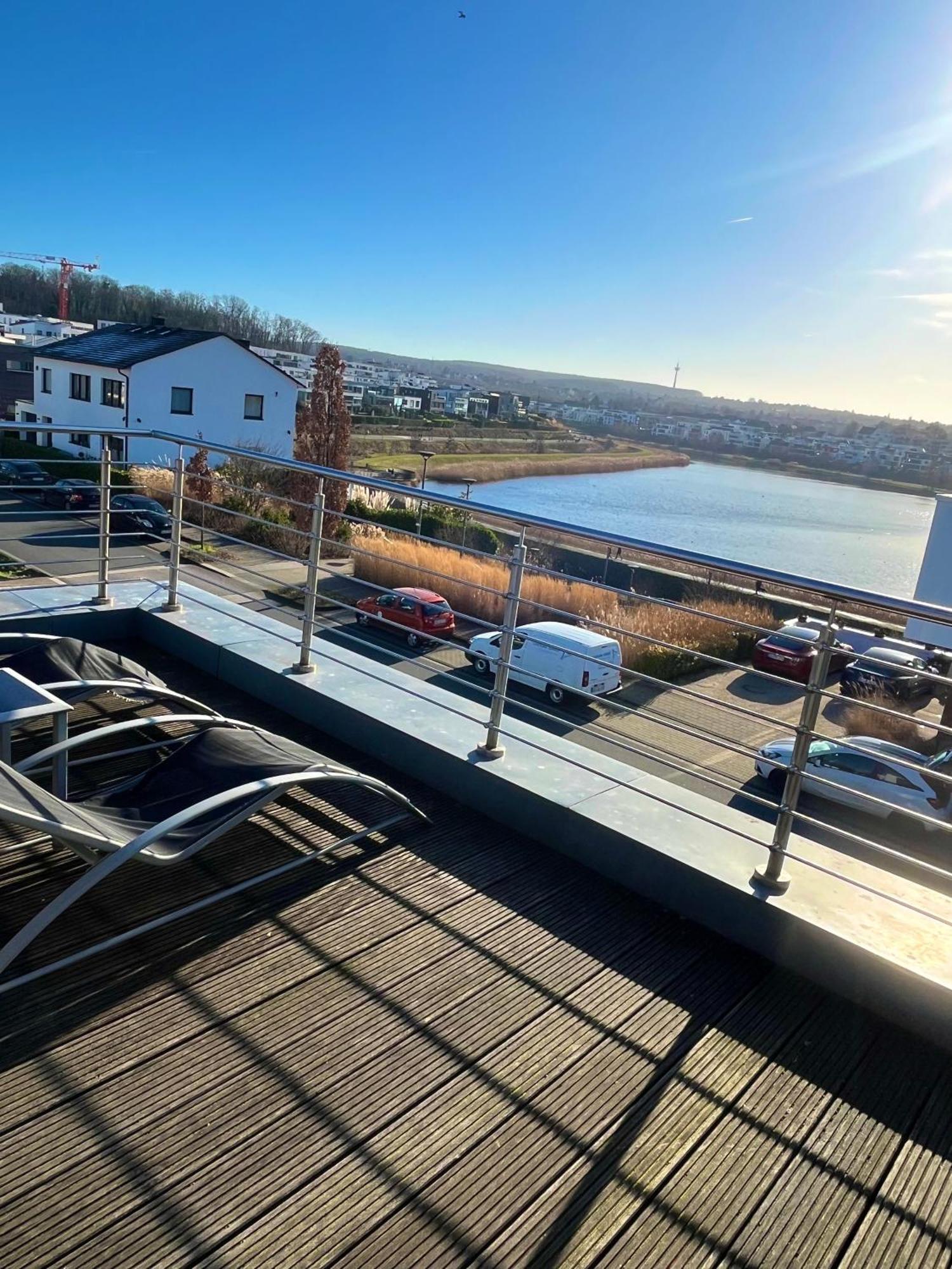 Haus Mit Panoramablick Auf Den Phoenixsee *