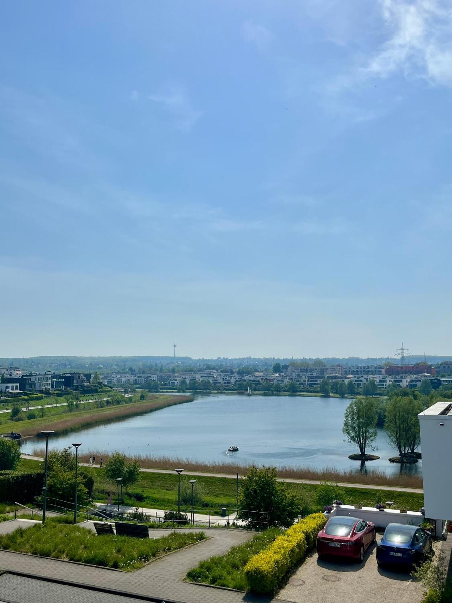 Haus Mit Panoramablick Auf Den Phoenixsee * Dortmund