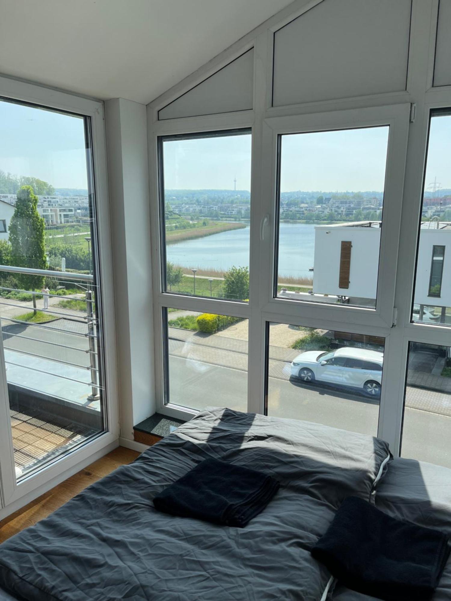 Apartment Haus Mit Panoramablick Auf Den Phoenixsee *